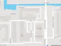 Ambulance met grote spoed naar de Wisseloordplein in Amsterdam
