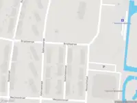 Ambulance met gepaste spoed naar de Godschalkstraat in Rotterdam