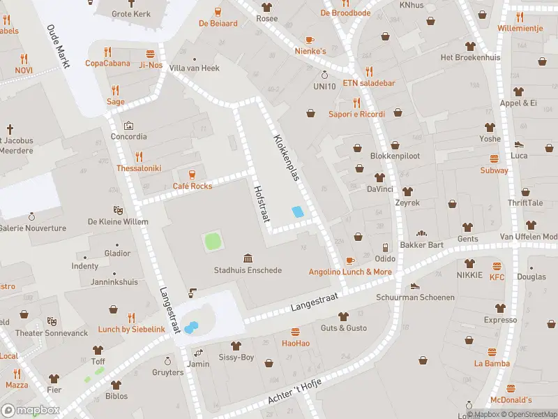 Politie naar de Hofstraat in Enschede vanwege steekincident