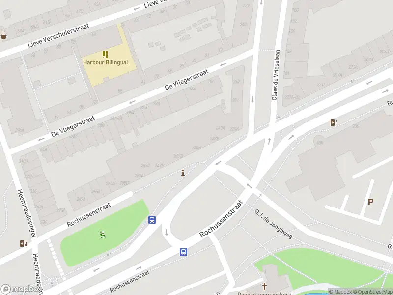 Ambulance met grote spoed naar de Rochussenstraat in Rotterdam