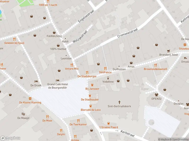 Politie met grote spoed naar de Steenbergsestraat in Bergen op Zoom vanwege letsel