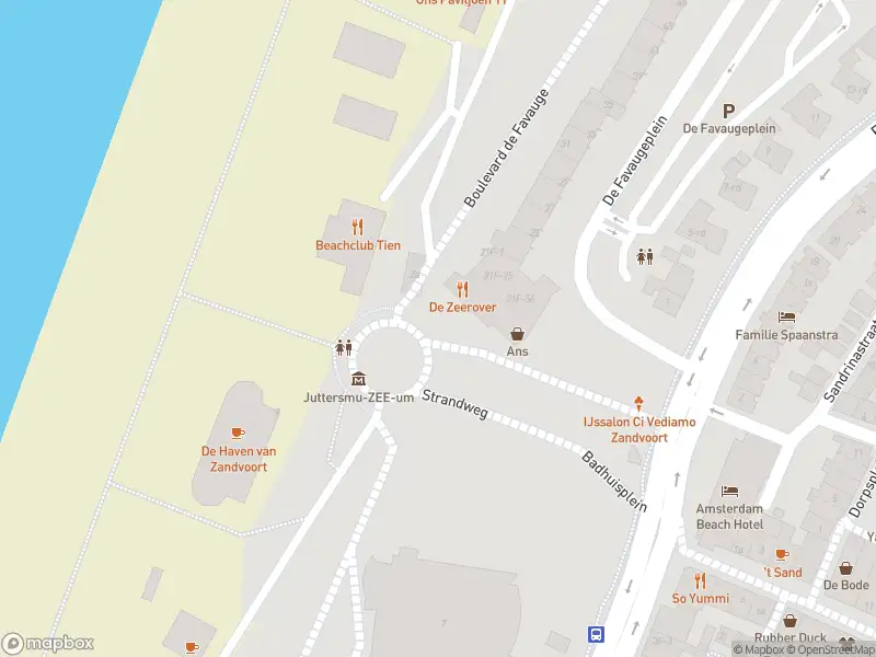 Ambulance met gepaste spoed naar de Strandweg in Zandvoort