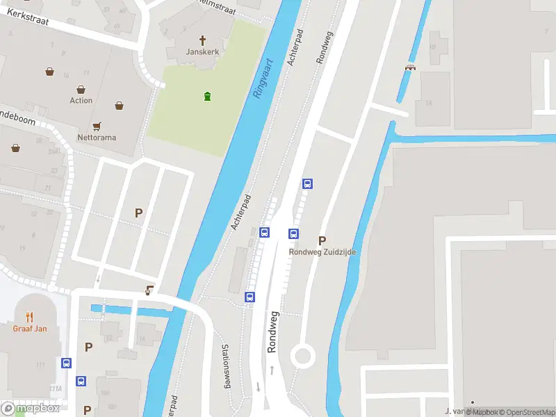 Ambulance met grote spoed naar de Mevrouw van Wieringenplein in Mijdrecht