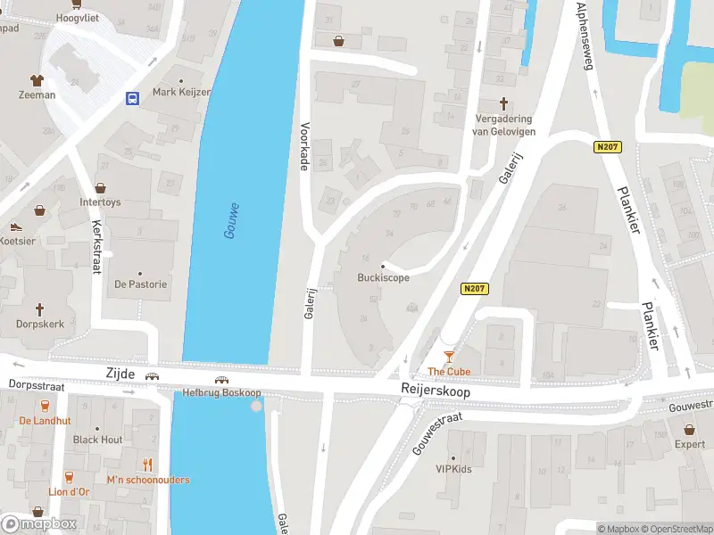 Brandweer met grote spoed naar de Galerij in Boskoop vanwege personen te water