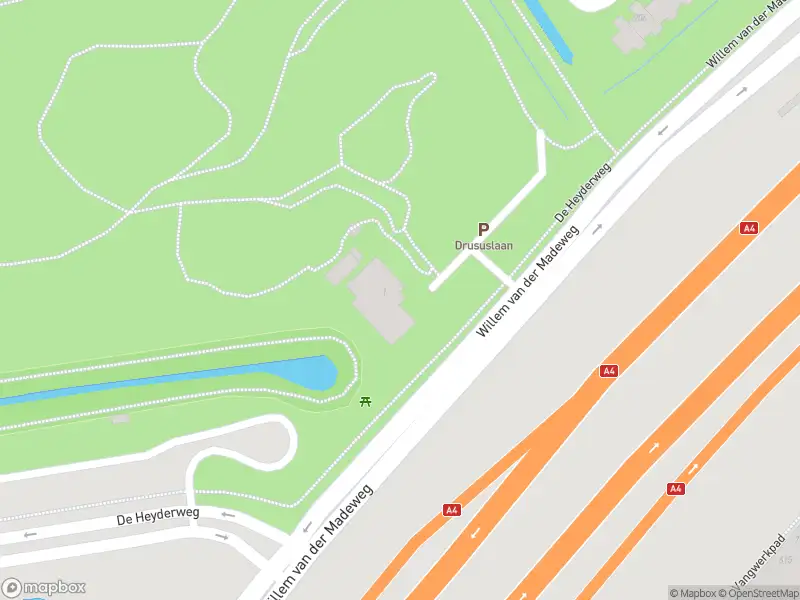 Ambulance met gepaste spoed naar de Willem van der Madeweg in Leiden