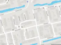 Ambulance met gepaste spoed naar de Slechtvalkhof in Delft