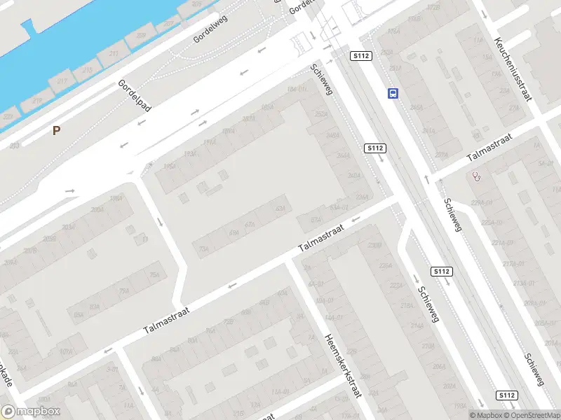 Ambulance met gepaste spoed naar de Talmastraat in Rotterdam