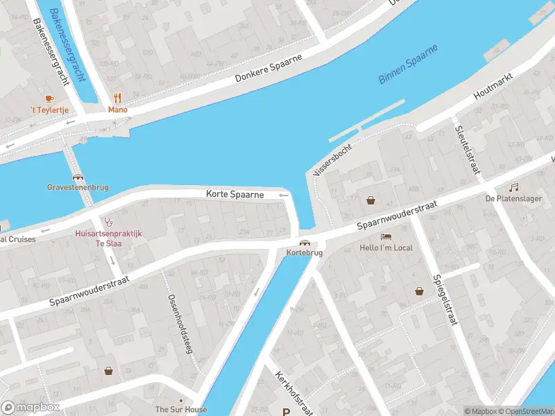 Ambulance met gepaste spoed naar de Korte Spaarne in Haarlem