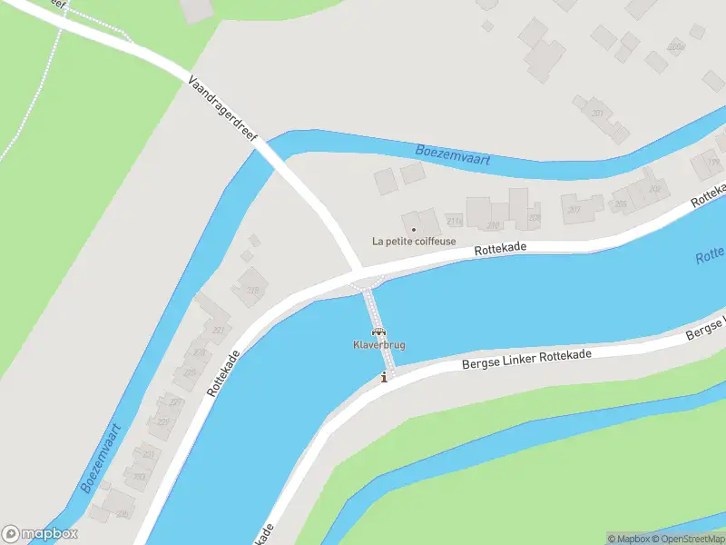Ambulance met grote spoed naar de Rottekade in Bergschenhoek