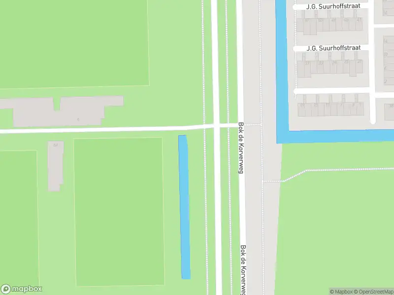 Ambulance met grote spoed naar de Bok de Korverweg in Amsterdam