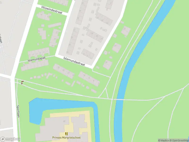 Ambulance met gepaste spoed naar de Islemundastraat in Rotterdam