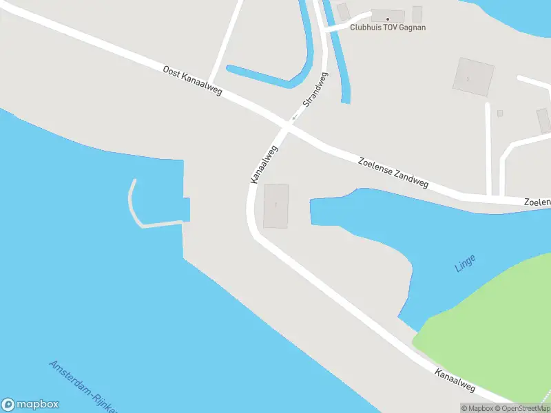Brandweer met gepaste spoed naar de Kanaalweg in Zoelen vanwege stormschade