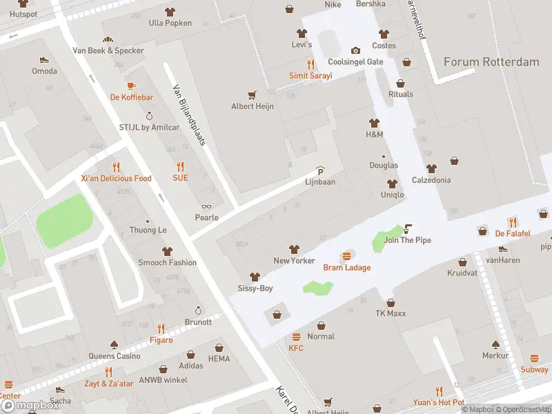 Brandweer met gepaste spoed naar de Crispijnstraat in Rotterdam vanwege een liftopsluiting