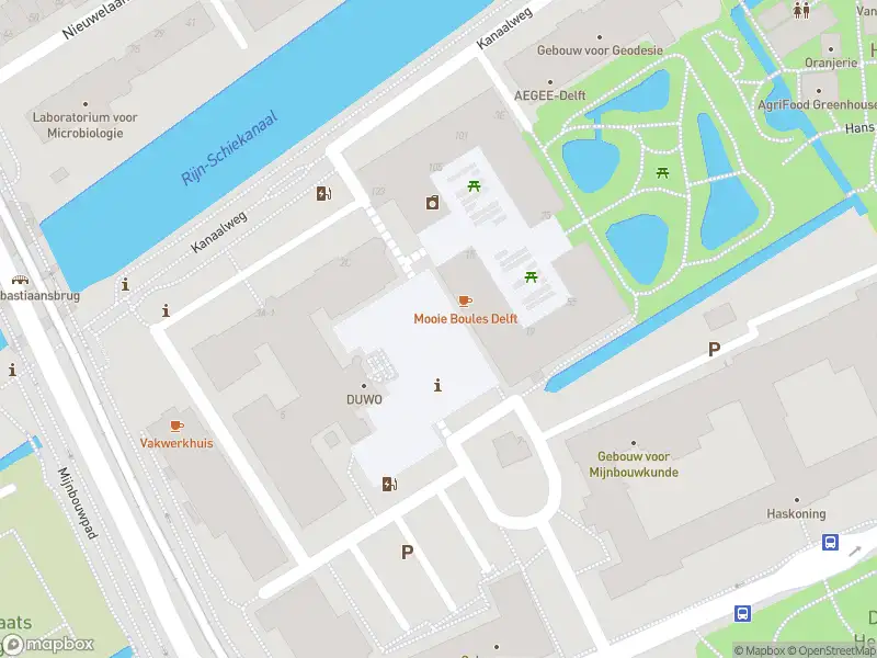 Brandweer met gepaste spoed naar de Prof. Schermerhornstraat in Delft vanwege een liftopsluiting