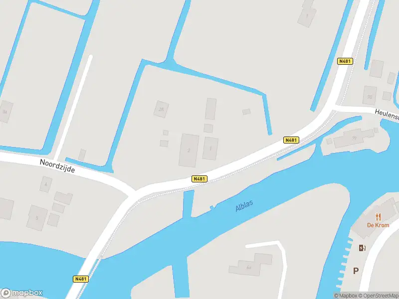 Ambulance met grote spoed naar de Noordzijde in Oud-Alblas