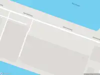 Ambulance met grote spoed naar de Eemhavenweg in Rotterdam