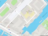 Brandweer met grote spoed naar de Parelstraat in Amsterdam
