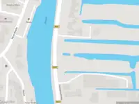 Politie met grote spoed naar de Henegouwerweg in Waddinxveen vanwege ongeval met letsel