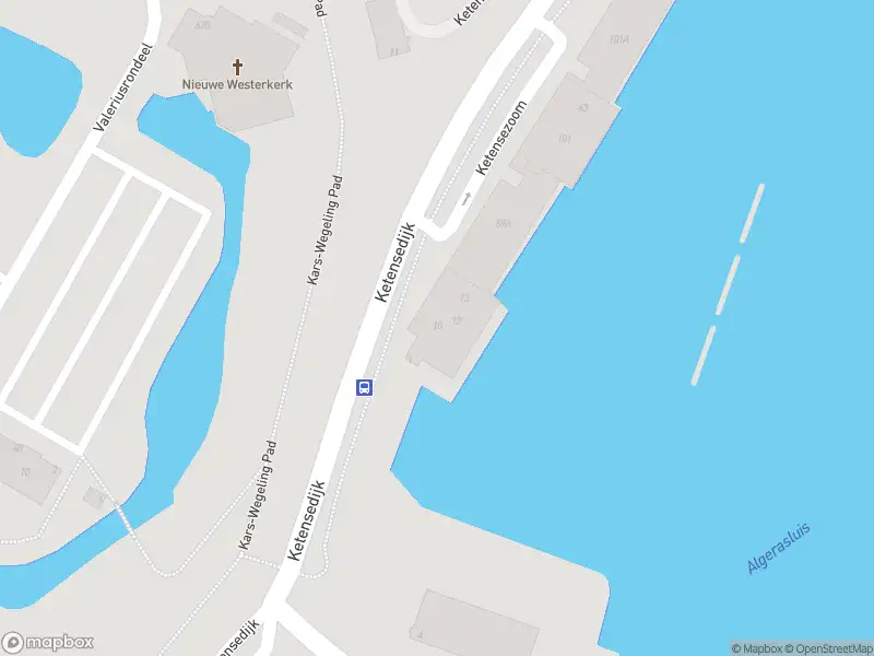 Ambulance met gepaste spoed naar de Ketensezoom in Capelle aan den IJssel