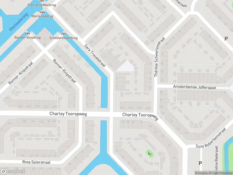 Ambulance met gepaste spoed naar de Sara Trooststraat in Leiden