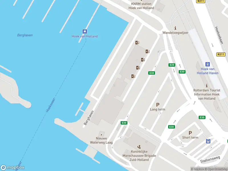 Brandweer met grote spoed naar de Berghaven in Hoek van Holland