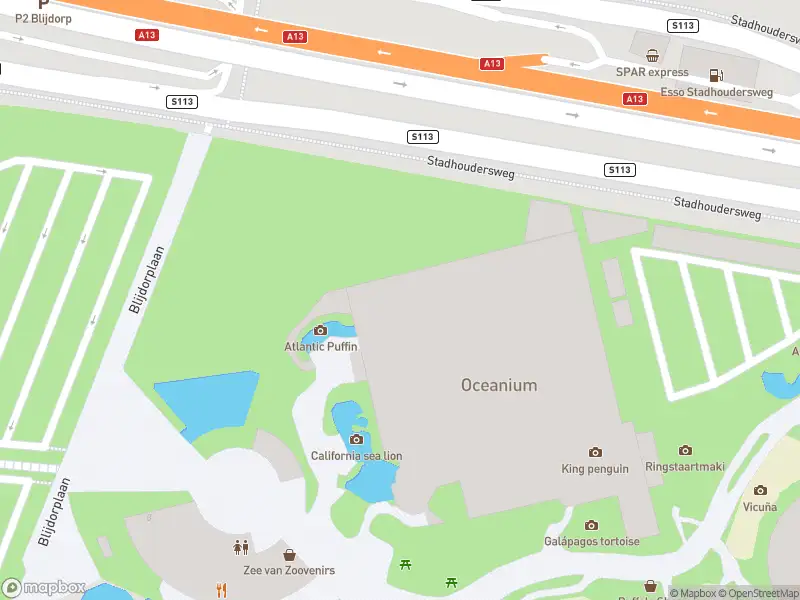 Ambulance met grote spoed naar de Stadhoudersweg in Rotterdam