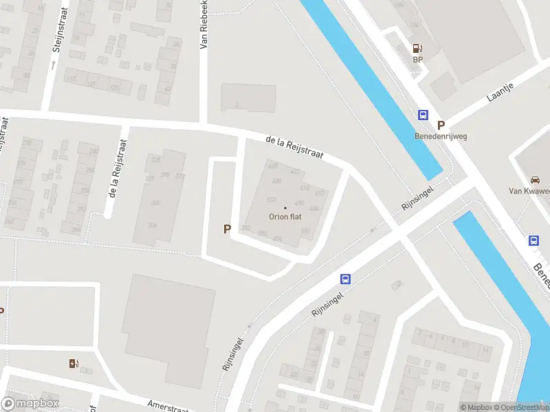 Ambulance met gepaste spoed naar de De la Reijstraat in Ridderkerk