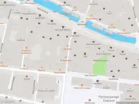Politie met grote spoed naar de Oude Doelesteeg in Leeuwarden vanwege steekincident