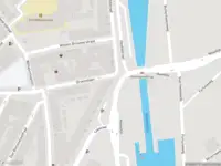 Ambulance met gepaste spoed naar de Lekstraat in Schiedam