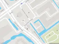 Ambulance met grote spoed naar de Burgemeester Schalijlaan in Capelle aan den IJssel