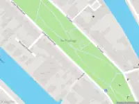 Brandweer met gepaste spoed naar de Lange Nieuwstraat in Schiedam