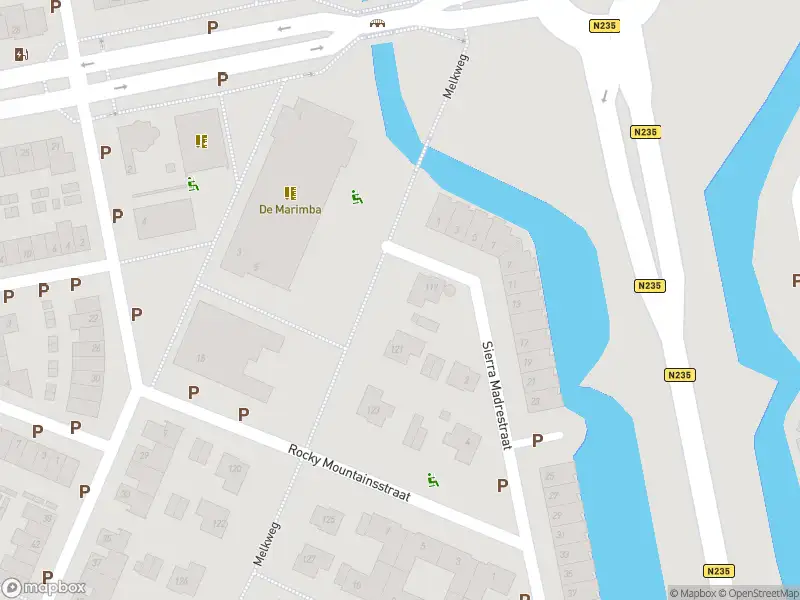 Brandweer met grote spoed naar de Kanaaldijk in Purmerend vanwege een buitenbrand