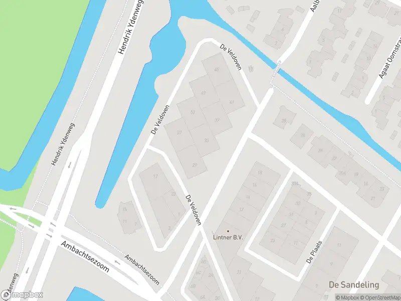 Ambulance met gepaste spoed naar de De Veldoven in Hendrik-Ido-Ambacht
