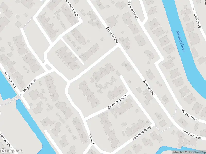 Ambulance met grote spoed naar de 't Hoogt in Strijen