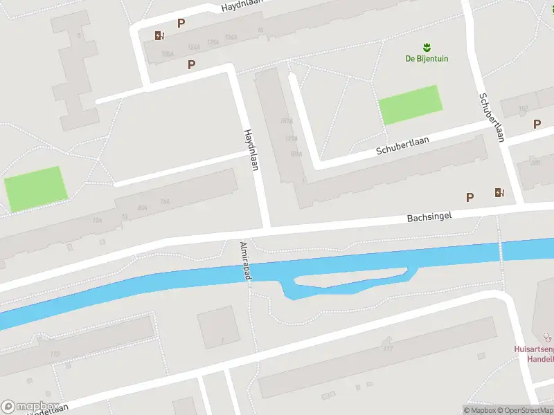 Ambulance met grote spoed naar de Buitenhofdreef in Delft