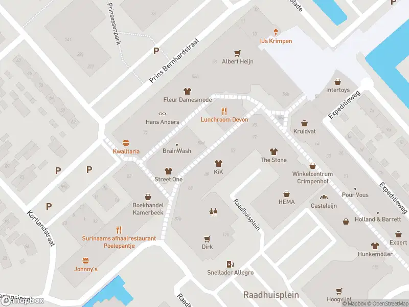 Ambulance met gepaste spoed naar de Raadhuisplein in Krimpen aan den IJssel
