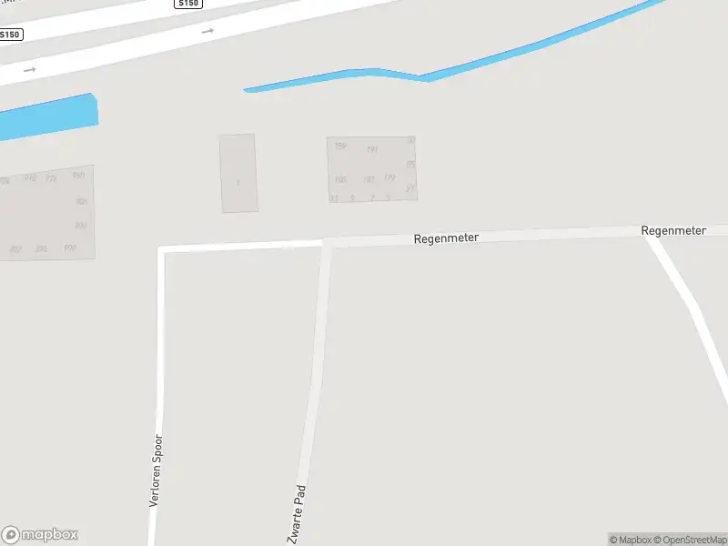 Ambulance met gepaste spoed naar de Archangelstraat in Zaandam