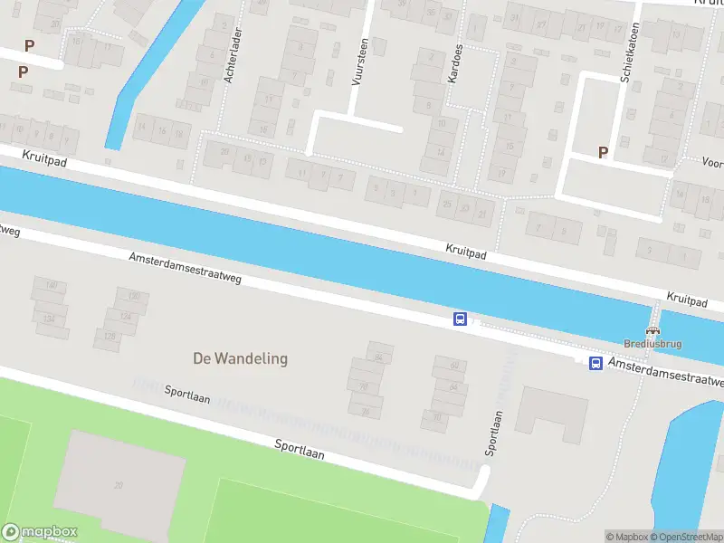 Brandweer met gepaste spoed naar de Kruitpad in Muiden vanwege stankoverlast