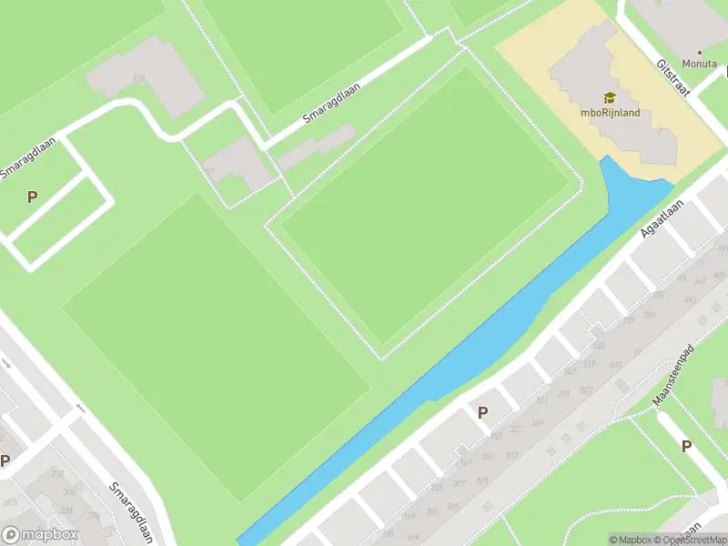Ambulance met grote spoed naar de Andrej Sacharovstraat in Leiden