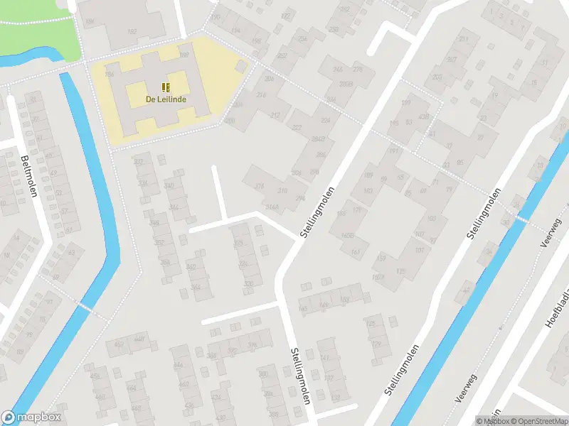 Ambulance met gepaste spoed naar de Stellingmolen in Papendrecht