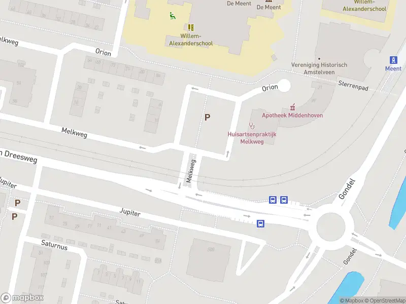Ambulance met grote spoed naar de Praam in Amstelveen