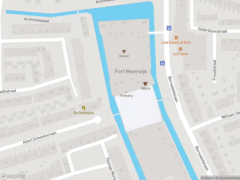 Ambulance met gepaste spoed naar de Leonardo da Vinciplein in Haarlem