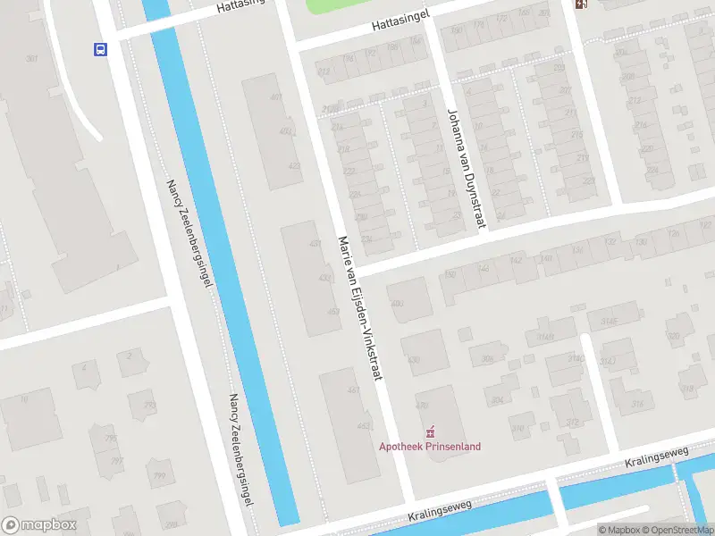 Ambulance met grote spoed naar de Marie van Eijsden-Vinkstraat in Rotterdam