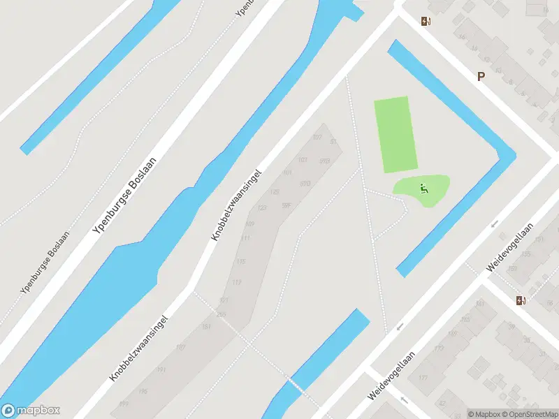 Ambulance met grote spoed naar de Knobbelzwaansingel in 's-Gravenhage