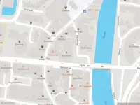 Ambulance met grote spoed naar de Kerkplein in Boskoop