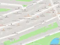 Ambulance met grote spoed naar de Daniël Stalpertstraat in Amsterdam