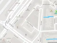 Brandweer met gepaste spoed naar de Schipholweg in Leiden