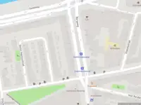 Ambulance met grote spoed naar de Bergweg in Rotterdam