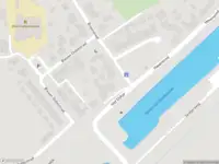 Ambulance met grote spoed naar de Duinroosplein in Goedereede