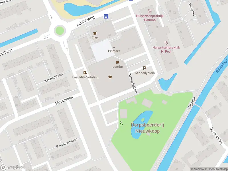 Ambulance met gepaste spoed naar de Kennedyplein in Nieuwkoop